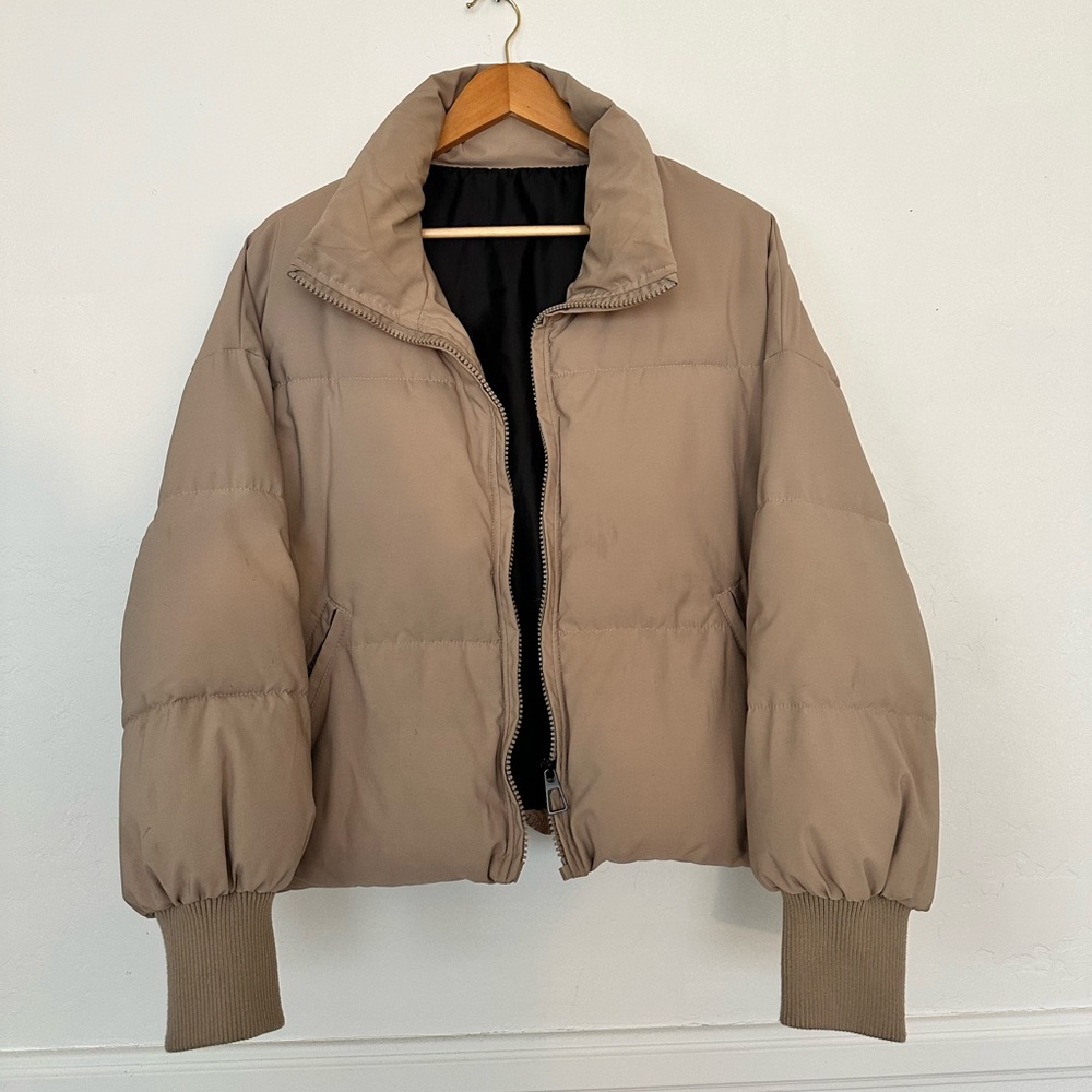 Beige adjustable puffer jacket size small